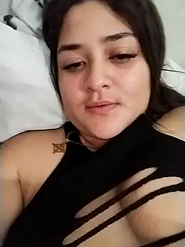 Snapshot of Liancy chatting on 12, 12, 2024 Liancy online show from 12, 12, 2024