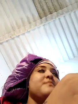 Snapshot of Liancy chatting on 24, 12, 2024 Liancy online show from 24, 12, 2024