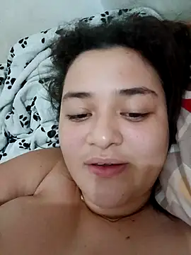 Snapshot of Liancy chatting on 5, 2, 2025 Liancy online show from 5, 2, 2025