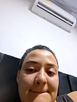 Snapshot of Liancy chatting on 29, 10, 2025 Liancy online show from 29, 10, 2025