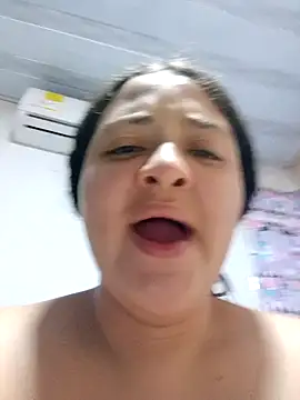 Snapshot of Liancy chatting on 14, 11, 2025 Liancy online show from 14, 11, 2025