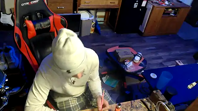 tongueispowerr6d9 online show from 21, 4, 2026