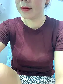 Snapshot of Baby-bigtits chatting on 7, 10, 2025 Baby-bigtits online show from 7, 10, 2025