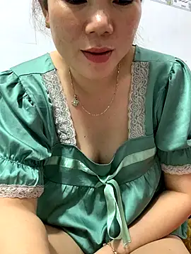 Snapshot of Baby-bigtits chatting on 5, 11, 2025 Baby-bigtits online show from 5, 11, 2025