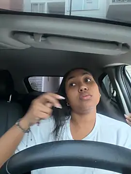 NaiomyLanes online show from 1, 4, 2026