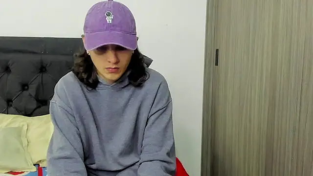 alex connorr online show from 6, 1, 2025