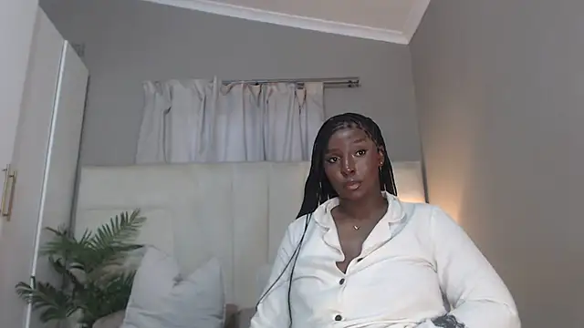 naughtyblackdolie online show from 25, 6, 2026