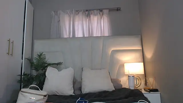 naughtyblackdolie online show from 11, 7, 2026