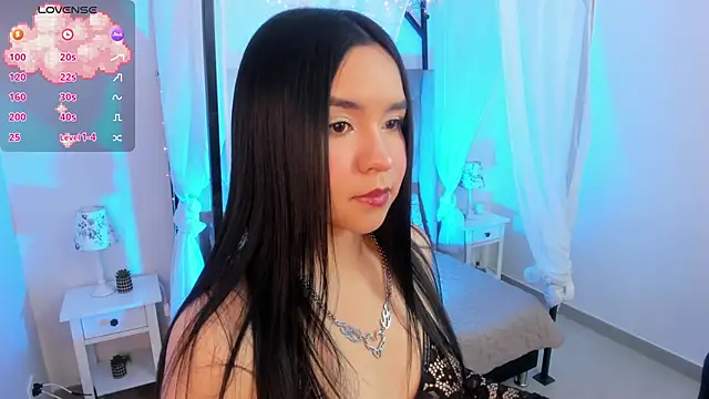 Hanna  Becker  online show from 28, 9, 2025