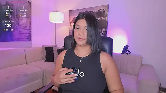 Snapshot of alaia7h chatting on 14, 10, 2025 alaia7h online show from 14, 10, 2025