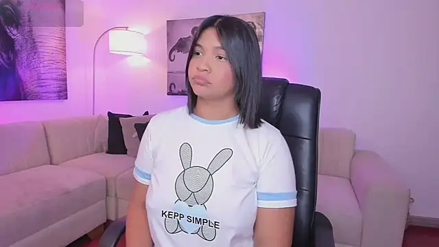 Snapshot of alaia7h chatting on 19, 10, 2025 alaia7h online show from 19, 10, 2025