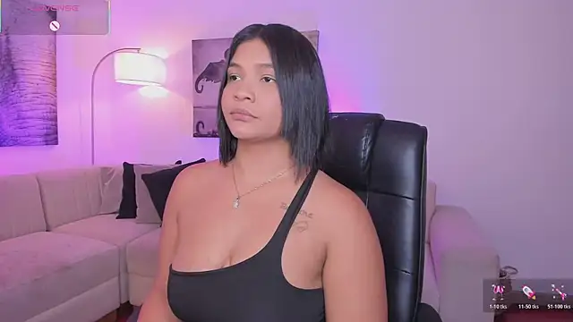 Snapshot of alaia7h chatting on 22, 10, 2025 alaia7h online show from 22, 10, 2025