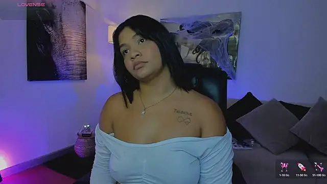 Snapshot of alaia7h chatting on 27, 10, 2025 alaia7h online show from 27, 10, 2025