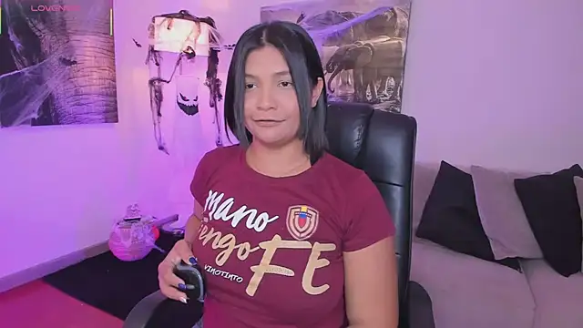 Snapshot of alaia7h chatting on 30, 10, 2025 alaia7h online show from 30, 10, 2025