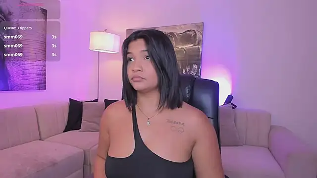 Snapshot of alaia7h chatting on 10, 11, 2025 alaia7h online show from 10, 11, 2025