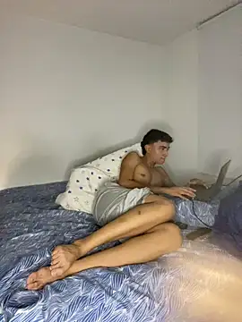 Ryan levy xxl online show from 8, 8, 2026