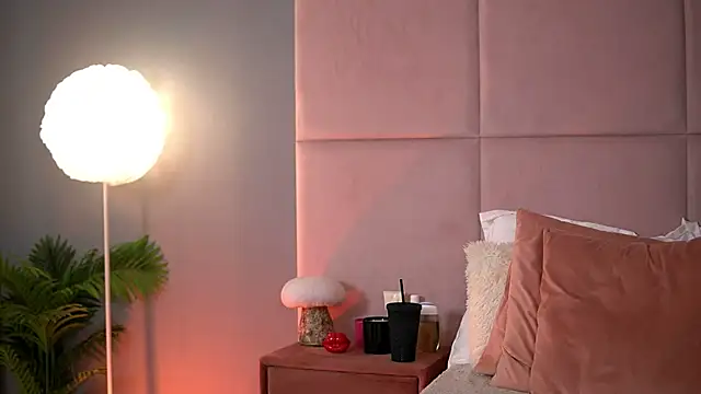 AlmaLuv online show from 6, 2, 2026