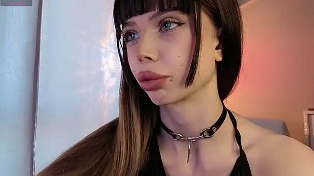 Jessie Johns online show from 7, 6, 2026