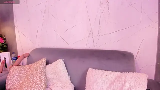 ElaEndez  online show from 18, 2, 2025