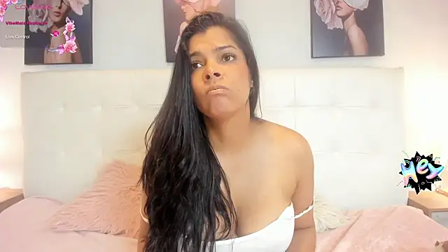 Sweetdreamses  online show from 9, 1, 2025