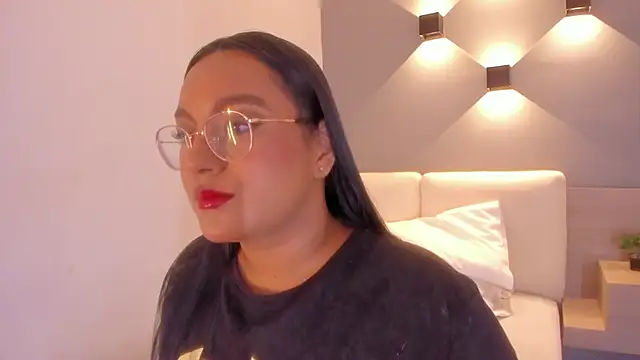 Snapshot of ellamontoya chatting on 24, 9, 2025 ellamontoya online show from 24, 9, 2025