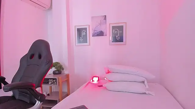 ellamontoya online show from 20, 12, 2025