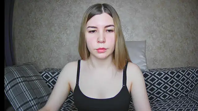 ElllaNuar online show from 9, 12, 2024