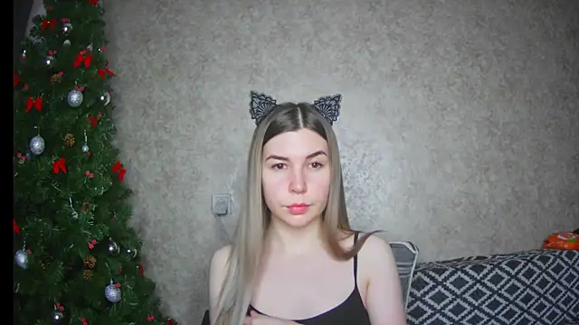 ElllaNuar online show from 30, 1, 2025