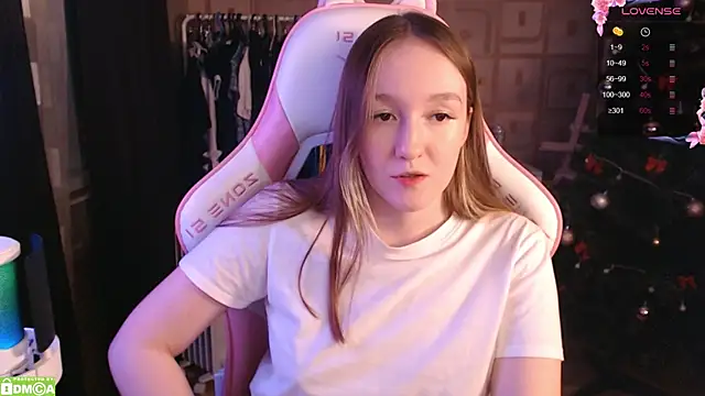 Snapshot of MoonlishSiren chatting on 26, 1, 2025 MoonlishSiren online show from 26, 1, 2025