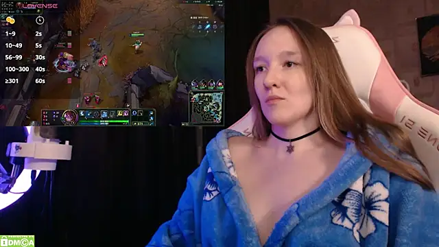 Snapshot of MoonlishSiren chatting on 2, 3, 2025 MoonlishSiren online show from 2, 3, 2025