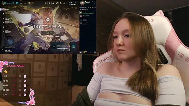 Snapshot of MoonlishSiren chatting on 29, 9, 2025 MoonlishSiren online show from 29, 9, 2025