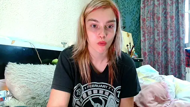 Sophie Bell online show from 8, 5, 2026