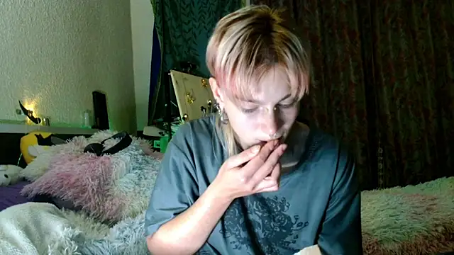 Sophie Bell online show from 15, 5, 2026