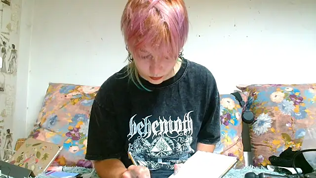 Sophie Bell online show from 13, 6, 2026