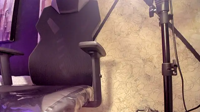 Snapshot of MelodyBliss chatting on 5, 3, 2026 MelodyBliss online show from 5, 3, 2026