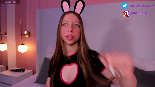 gabi bunny online show from 28, 2, 2025