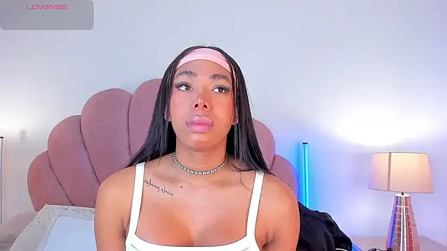 Nicole Paradise online show from 2, 3, 2026