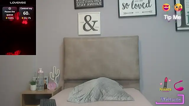 Snapshot of SophiaMeyerst chatting on 16, 5, 2026 SophiaMeyerst online show from 16, 5, 2026