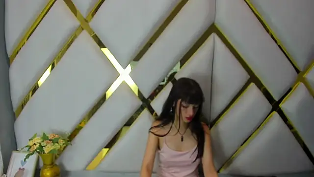 Snapshot of Aurora_18 chatting on 19, 12, 2024 Aurora 18 online show from 19, 12, 2024