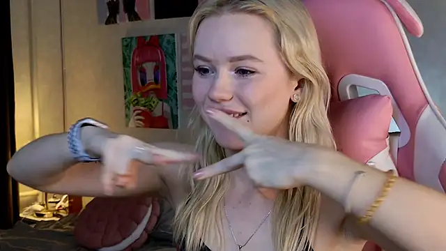 LexieLoree online show from 24, 1, 2025