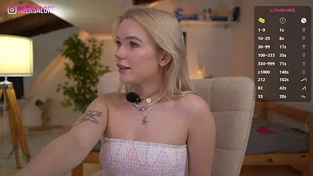 LexieLoree online show from 17, 1, 2026