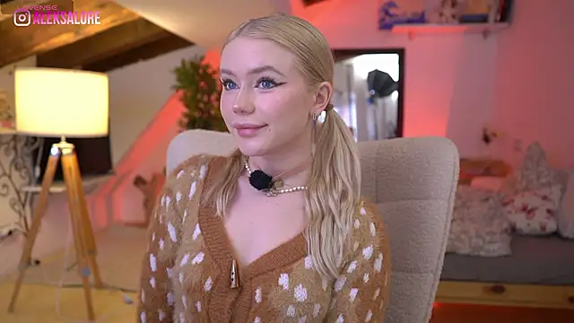 LexieLoree online show from 9, 2, 2026