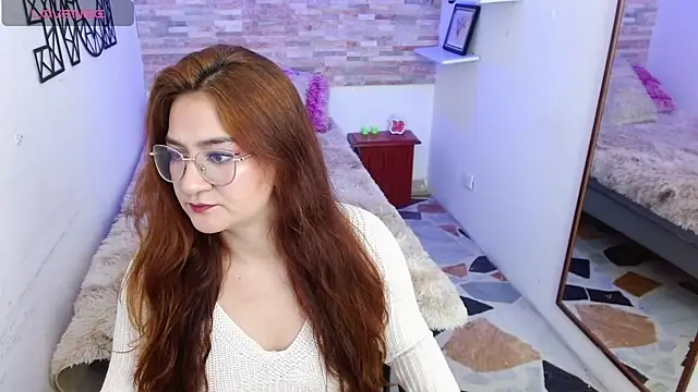 lilyponce  online show from 23, 4, 2026