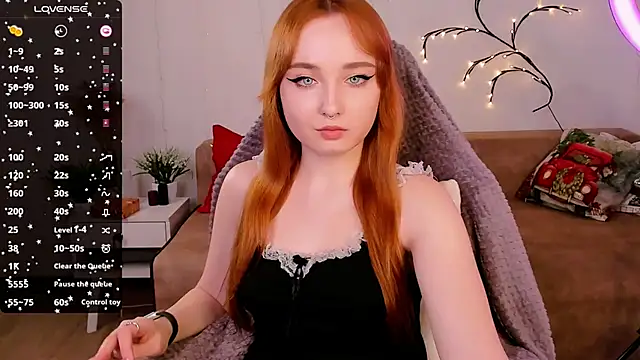 Snapshot of Emma_Chery chatting on 10, 1, 2025 Emma Chery online show from 10, 1, 2025