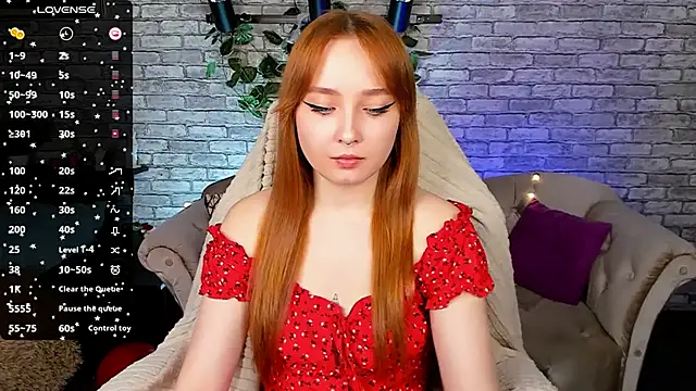 Snapshot of Emma_Chery chatting on 18, 1, 2025 Emma Chery online show from 18, 1, 2025