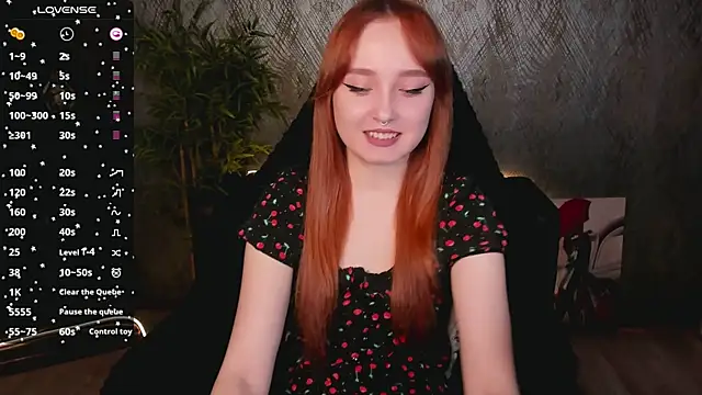 Snapshot of Emma_Chery chatting on 19, 1, 2025 Emma Chery online show from 19, 1, 2025