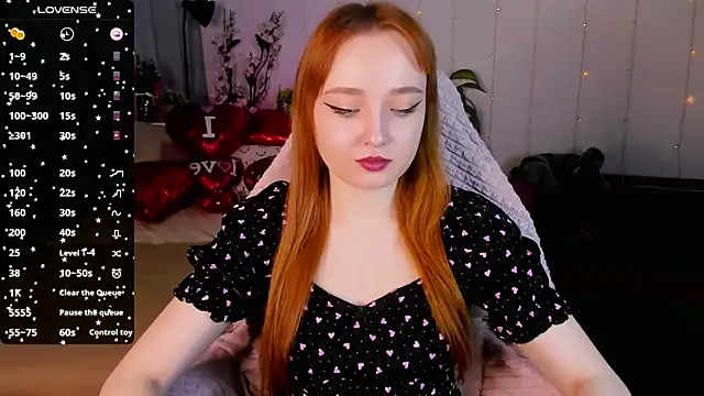 Snapshot of Emma_Chery chatting on 5, 2, 2025 Emma Chery online show from 5, 2, 2025