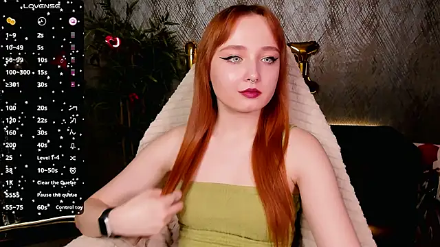 Snapshot of Emma_Chery chatting on 7, 2, 2025 Emma Chery online show from 7, 2, 2025