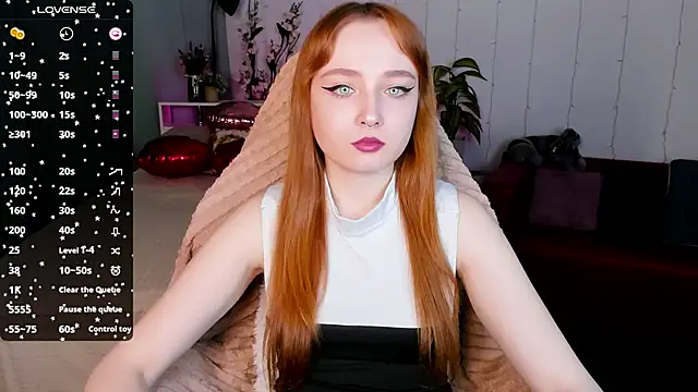 Snapshot of Emma_Chery chatting on 13, 2, 2025 Emma Chery online show from 13, 2, 2025