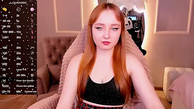 Snapshot of Emma_Chery chatting on 18, 2, 2025 Emma Chery online show from 18, 2, 2025